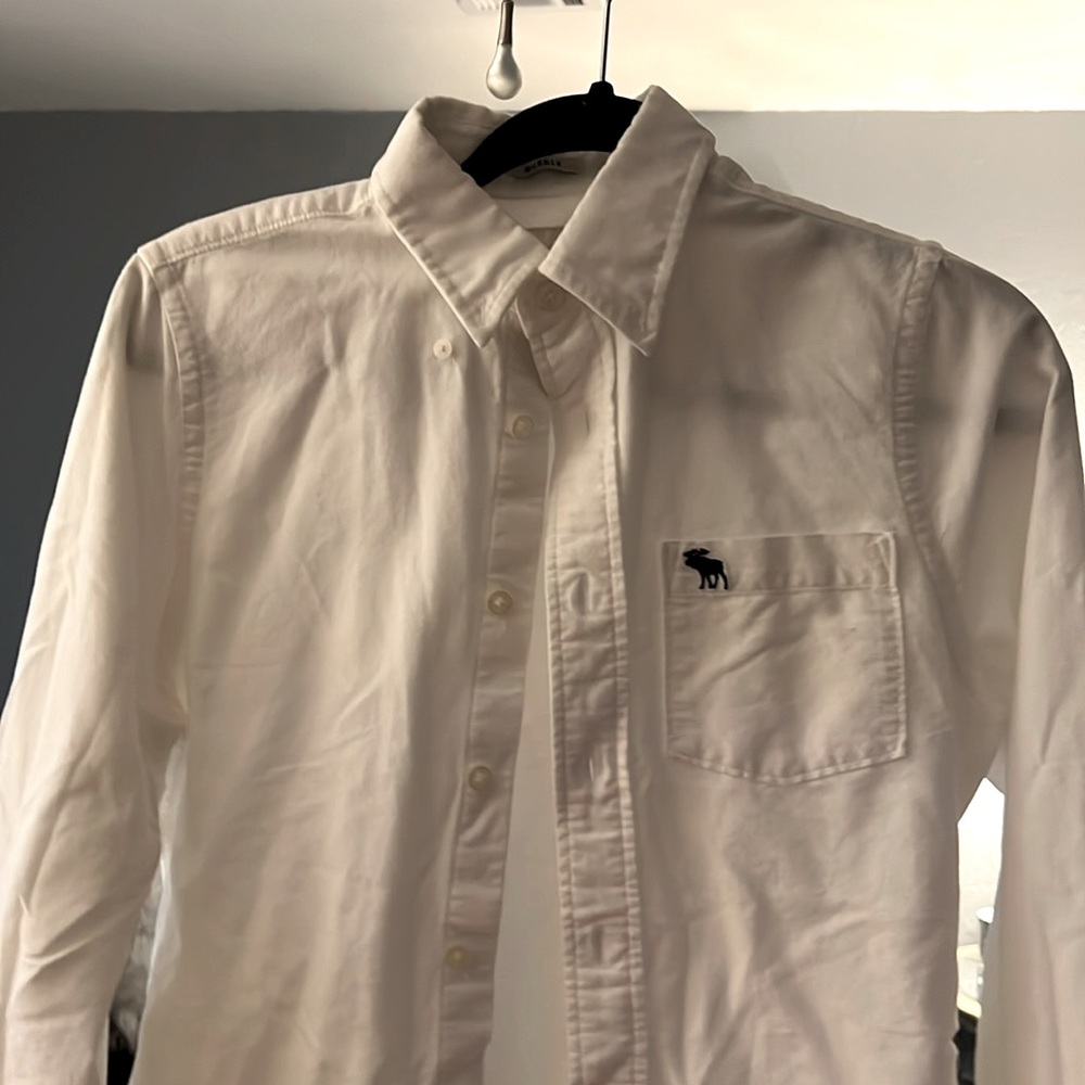 Long sleeve shirt, white, abercrombie, XL kids size only used once.